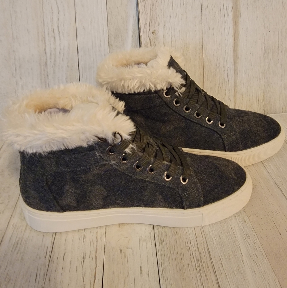 CORKYS- TEMPLIN GREEN CAMO SNEAKERS